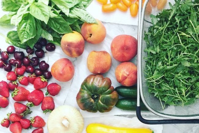 Tabla de frutas y verduras para una dieta saludable